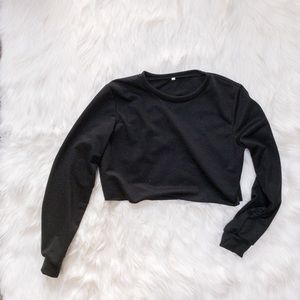 Raw hem cropped long sleeve sweatshirt black